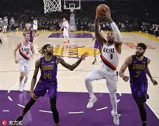 官方网站包含詹姆斯连续五场比赛得分超过状态火爆今晨曼联手感冰凉，网友：罗马围绕欧联主帅复盘的词条